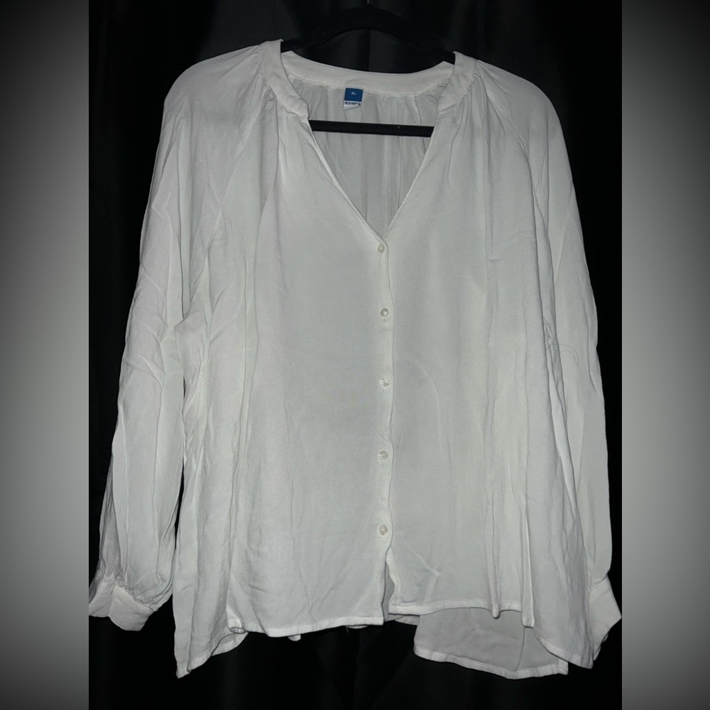 Old Navy White V-Neck Long Sleeve Blouse